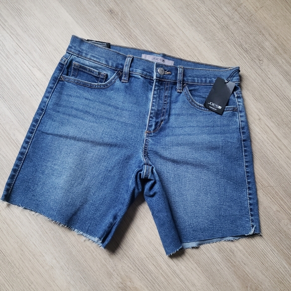 NWT Joe's Jeans Womens Easy Bermuda Mid-Rise Frayed Hem Cuffed Shorts 26 $168 - Picture 6 of 13
